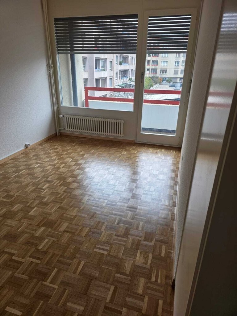 6 rooms apartment