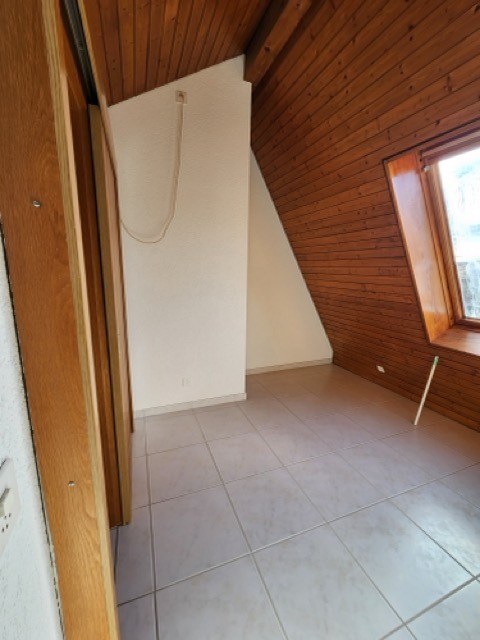 5 rooms single house