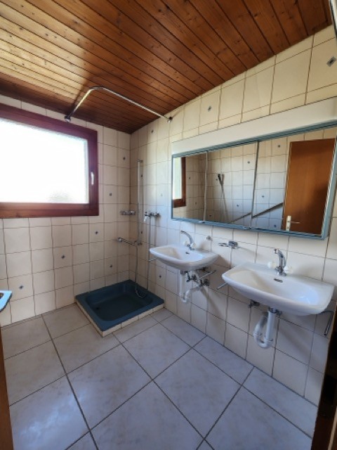 5 rooms single house