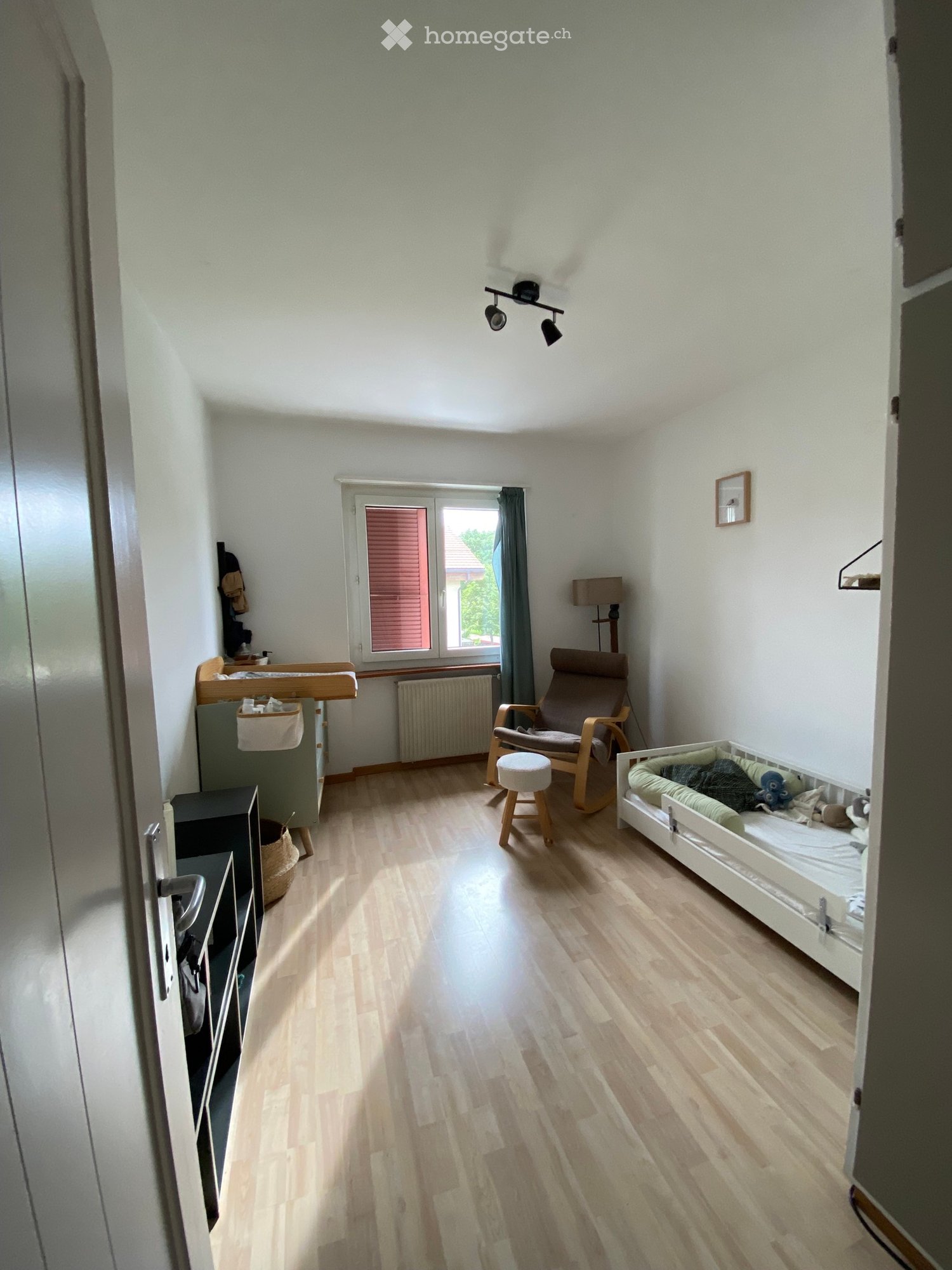 5 rooms apartment