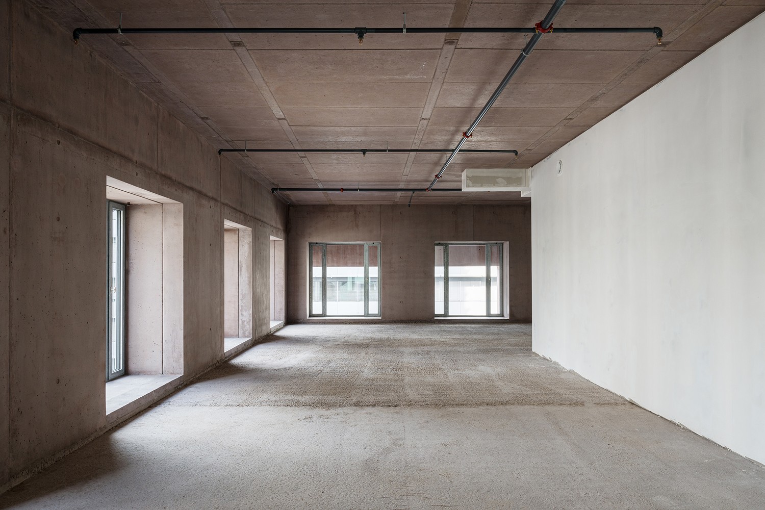 299m² commercial, photo 6 of 8