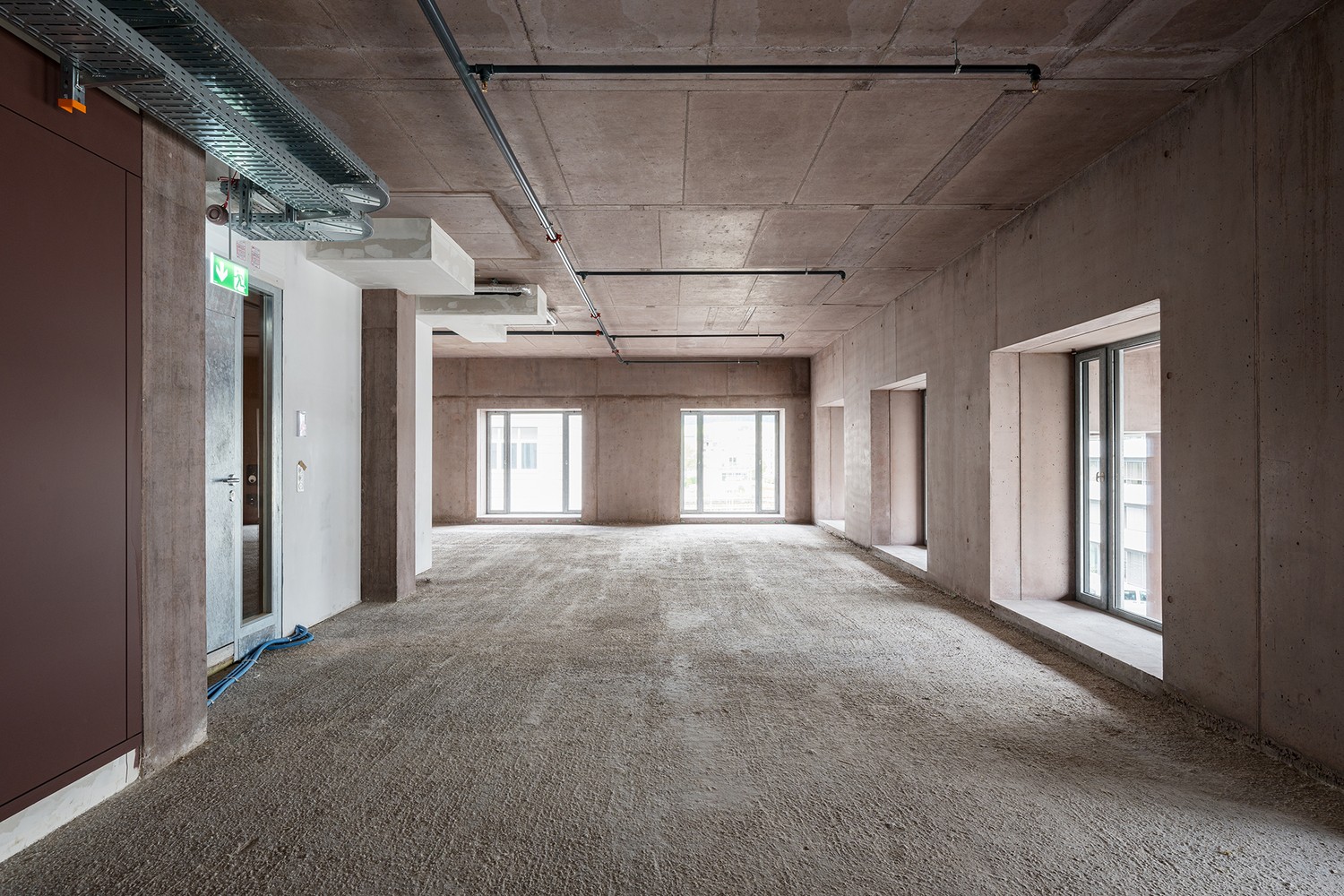 299m² commercial, photo 5 of 8