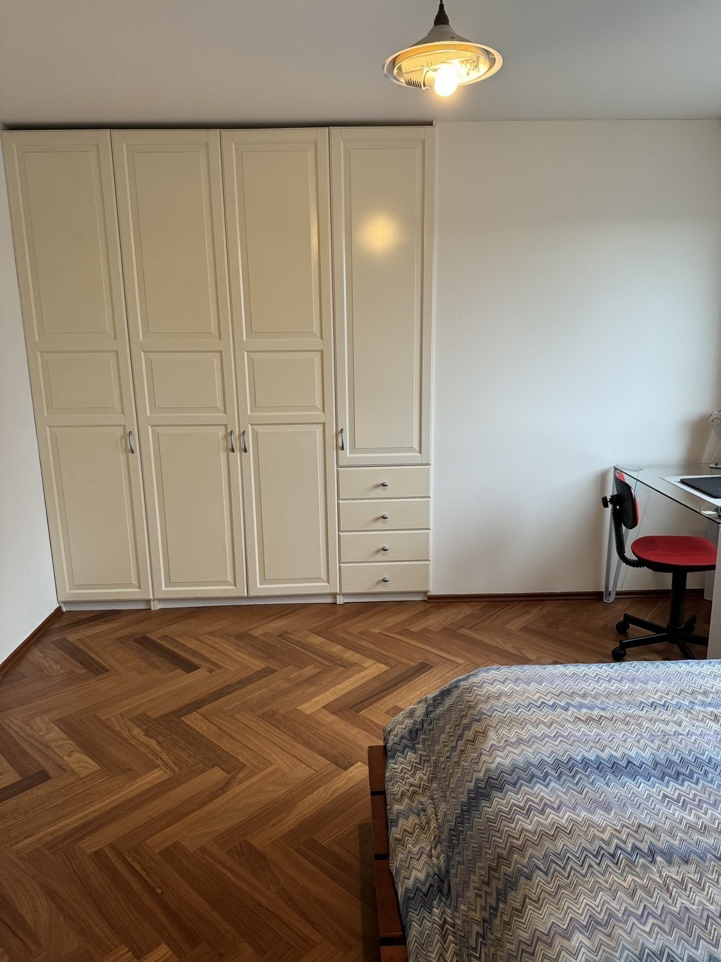 Stanza in un appartamento condiviso