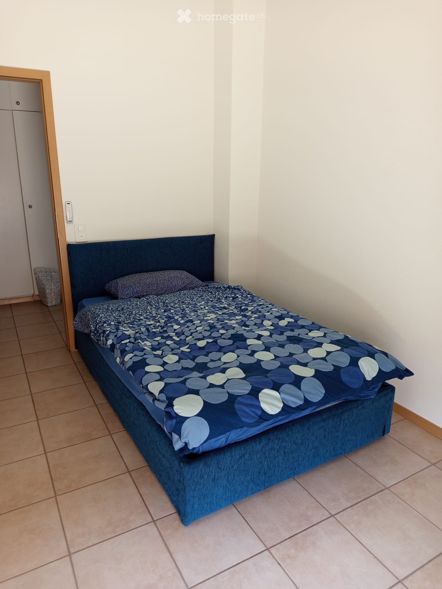1 room single room