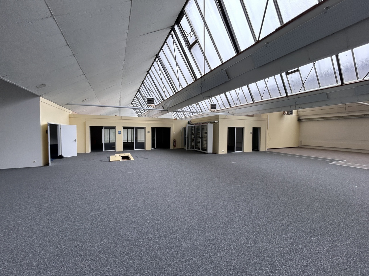 1000m² commercial, photo 4 of 8