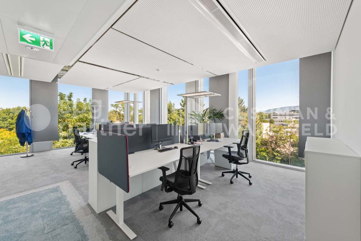 Office, photo 8 of 10