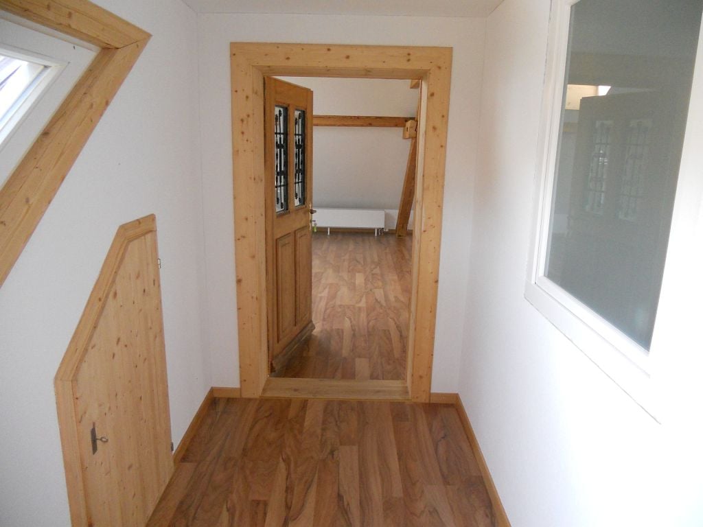 1 room loft, photo 2 of 9