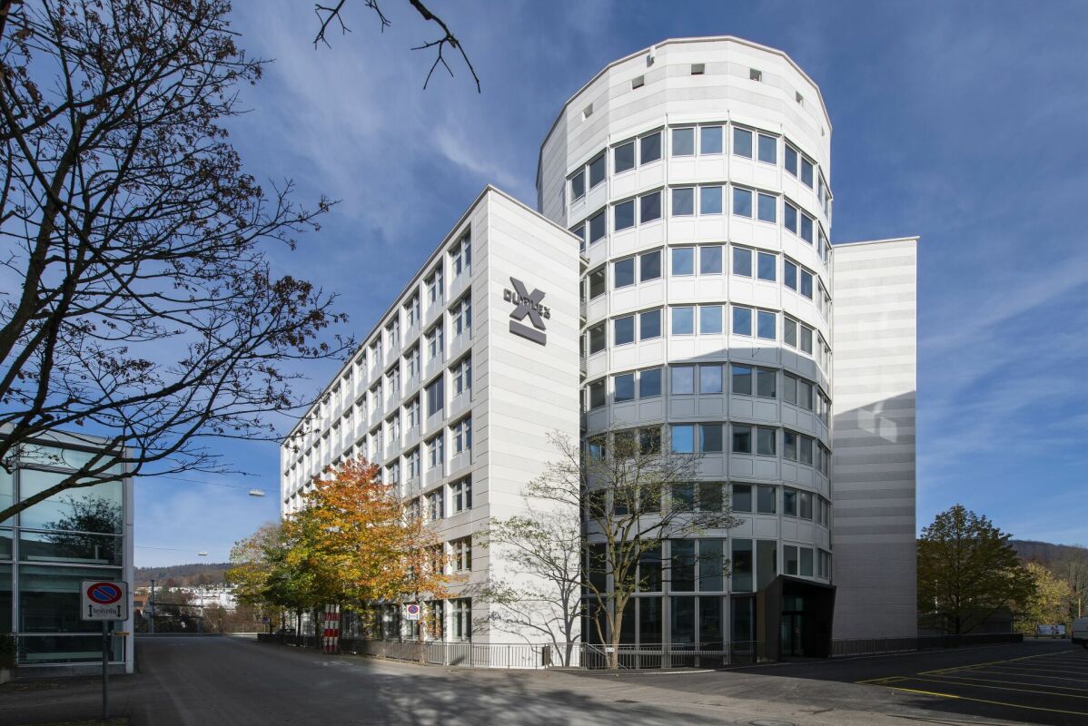 1120m² office