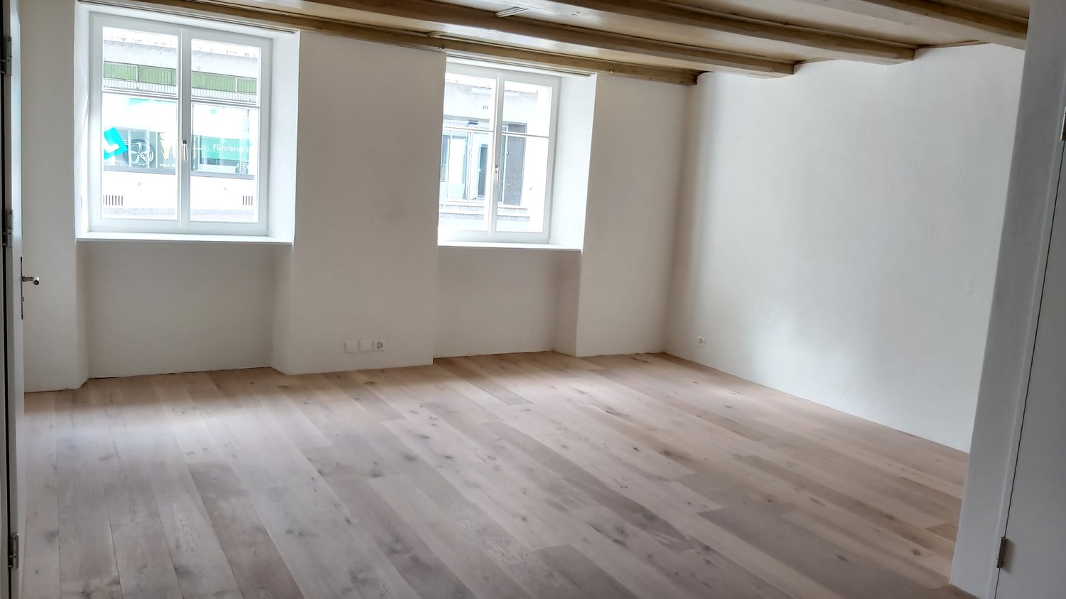 33m² commercial, photo 1 of 6