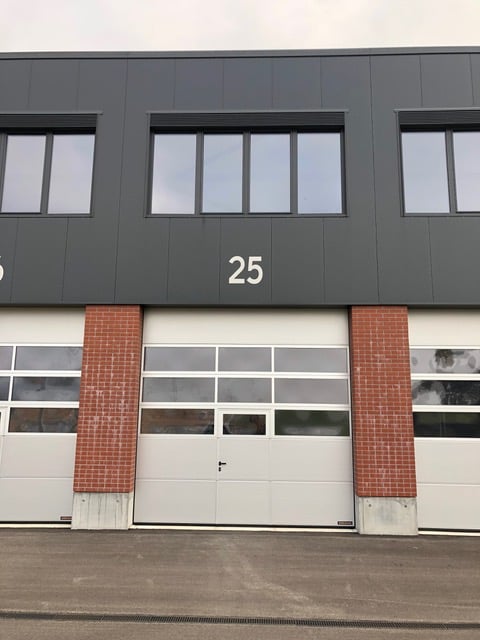 130m² commercial
