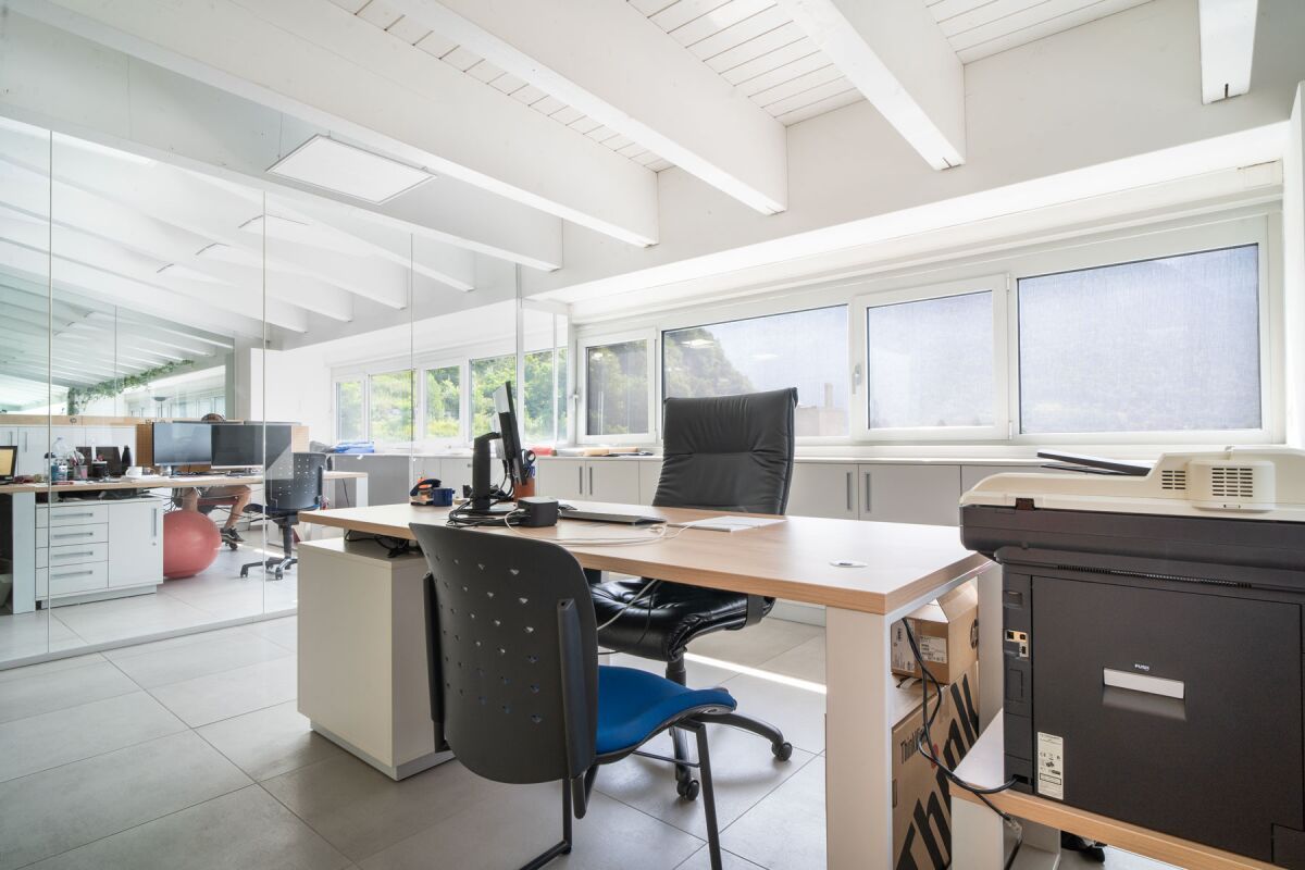 Office, photo 2 of 4
