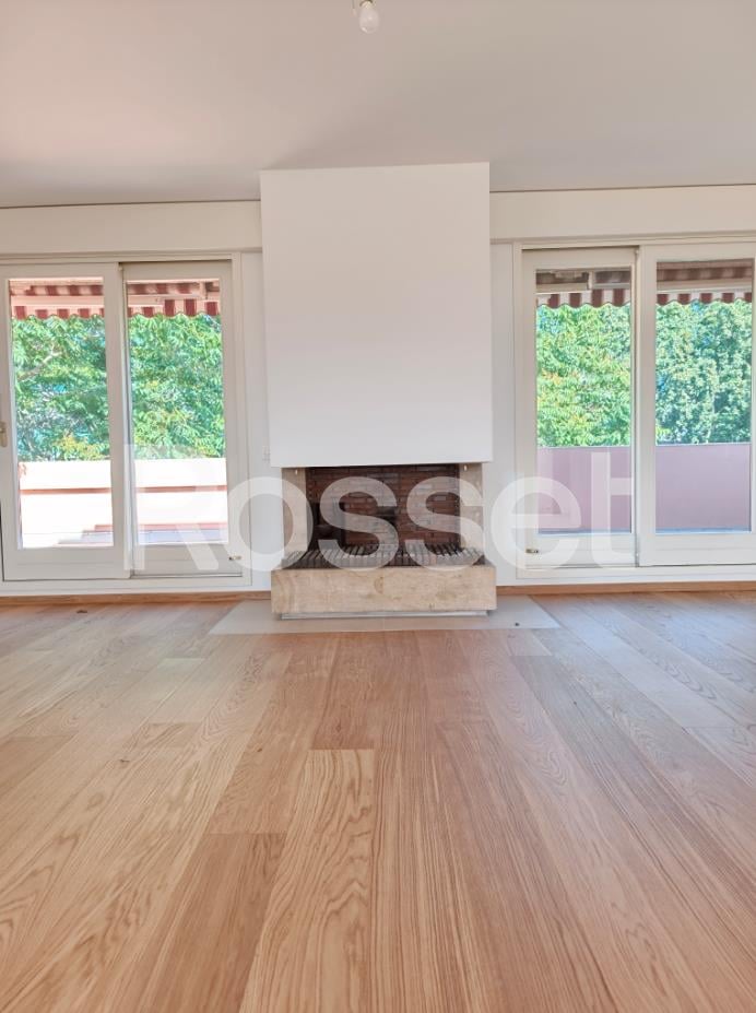8 rooms apartment