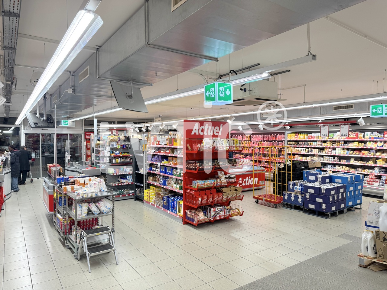 432m² shop, photo 6 of 10