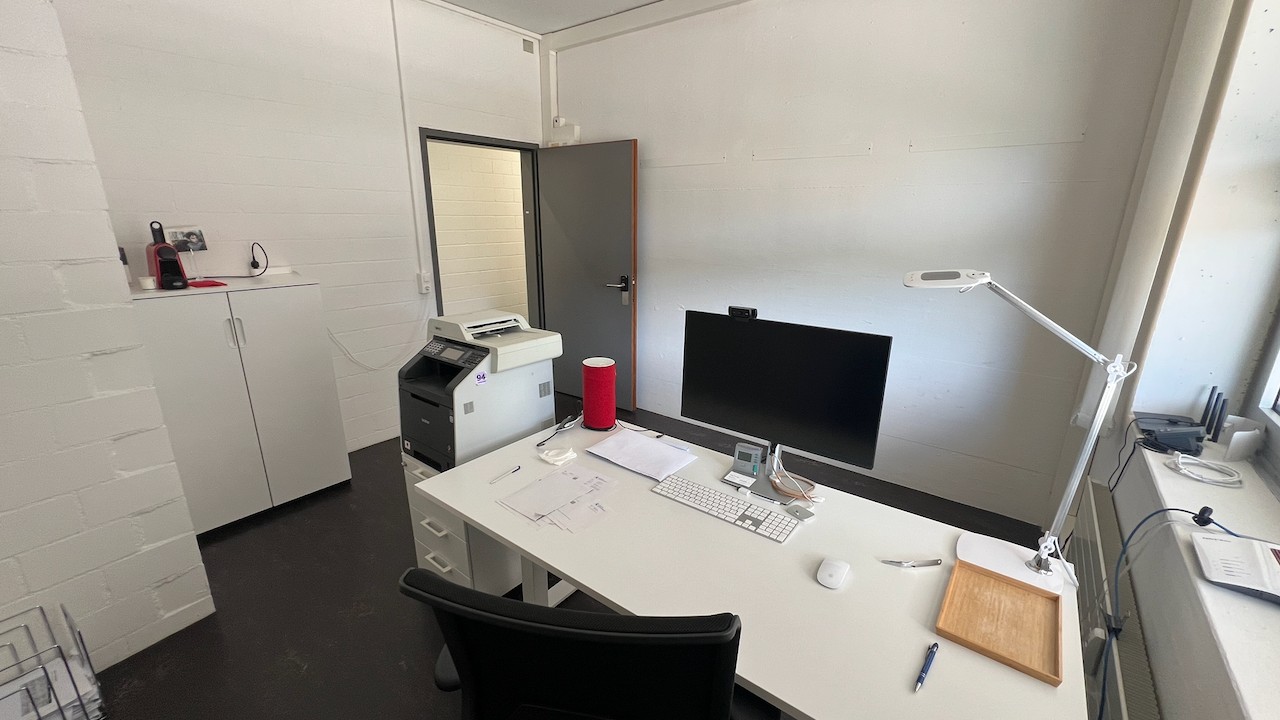 Office, photo 1 of 9