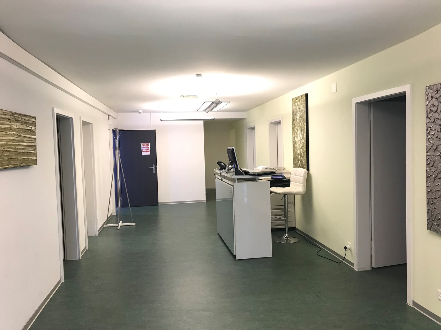 189m² commercial, photo 1 of 5
