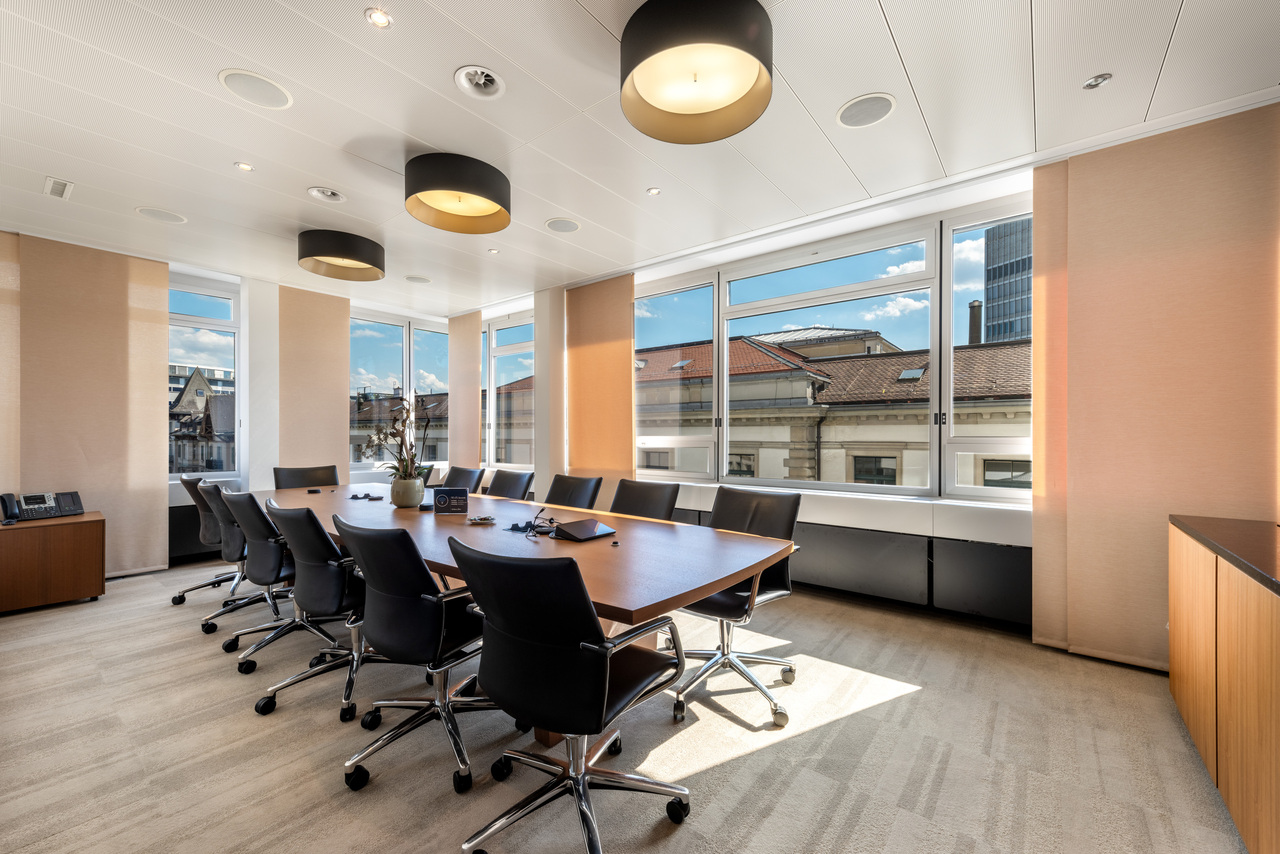 325m² office, photo 9 of 10