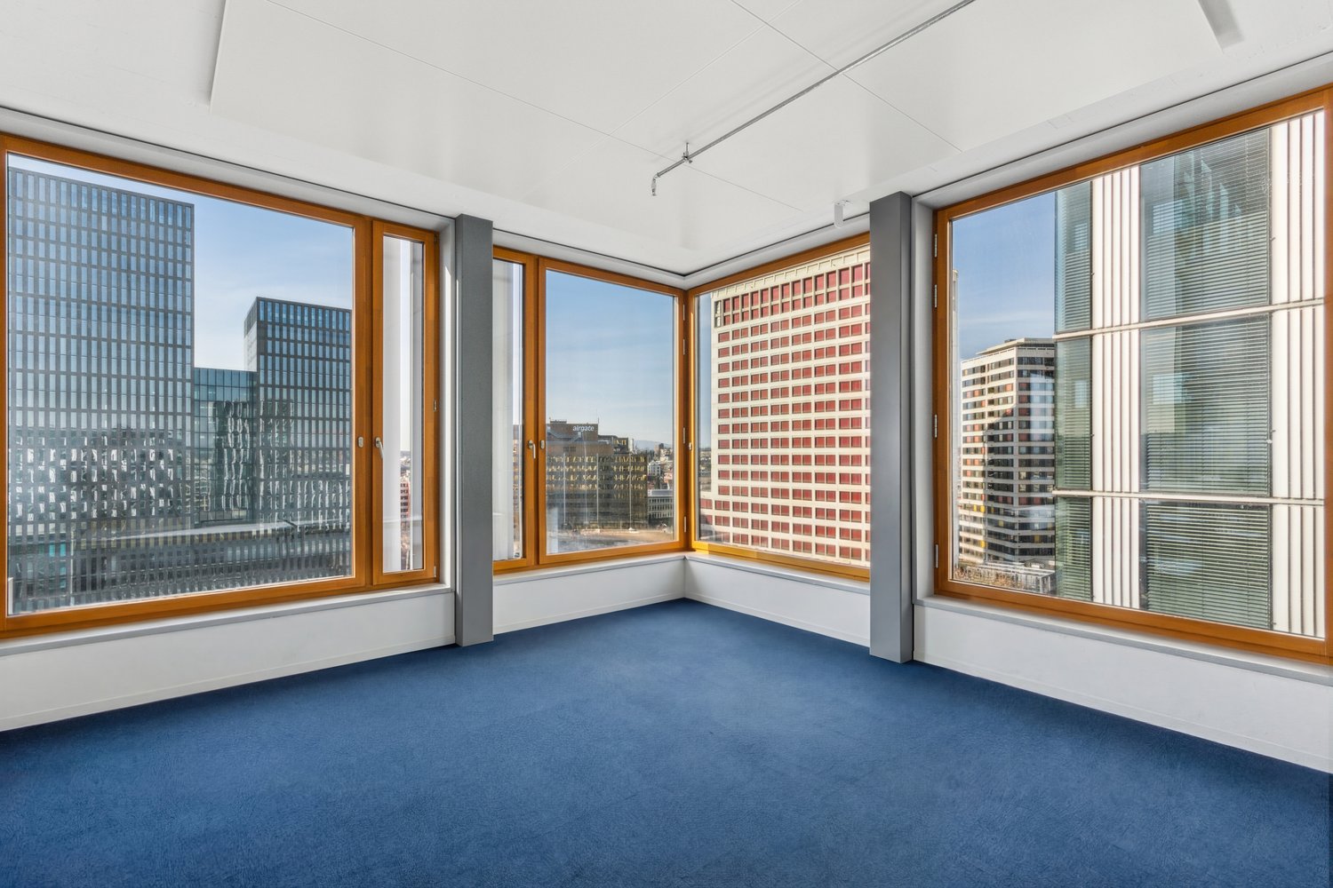1206m² office, photo 6 of 10