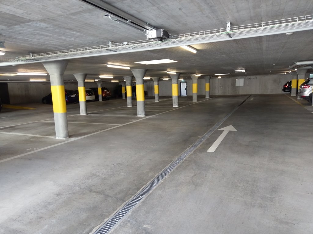 Underground slot