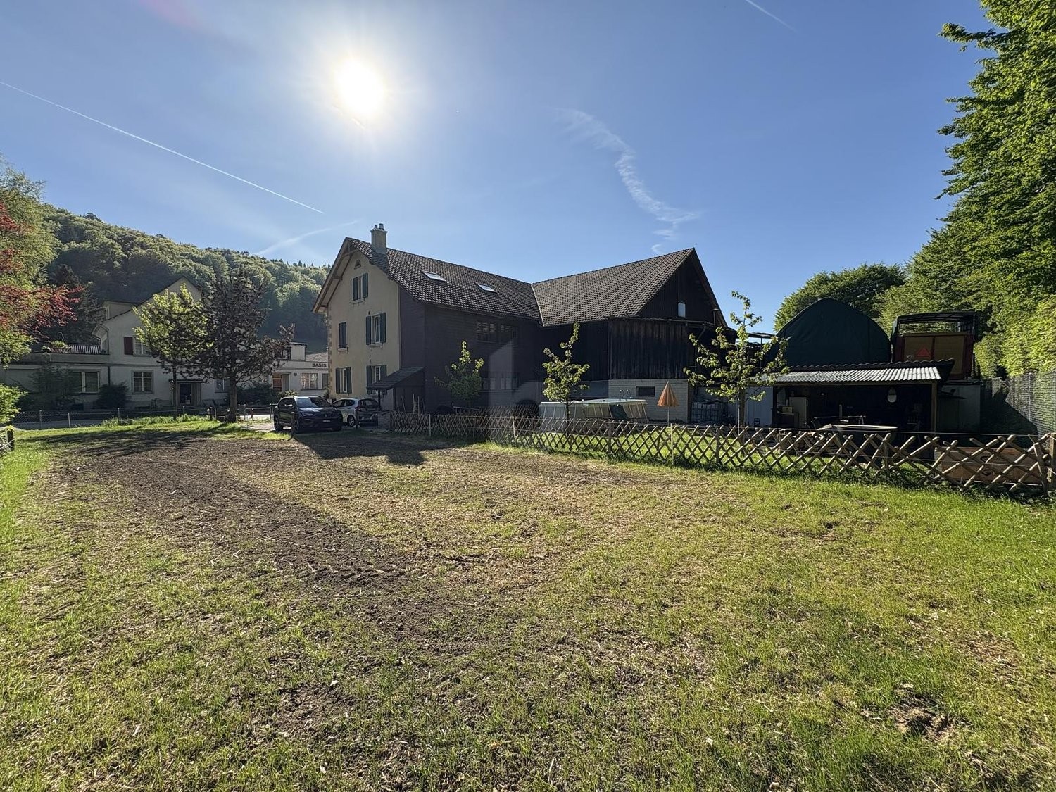 8 rooms farm house