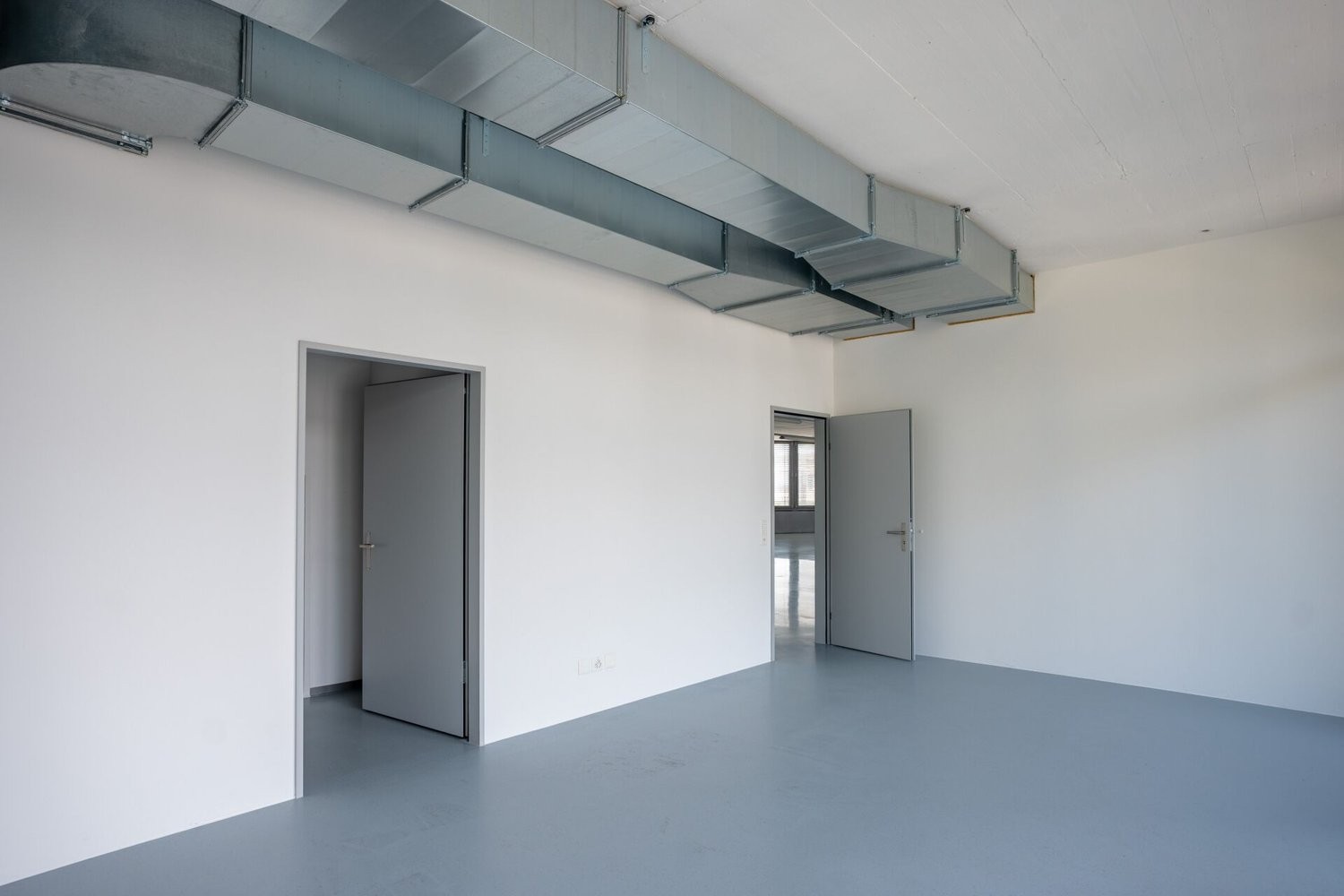 593m² commerciale