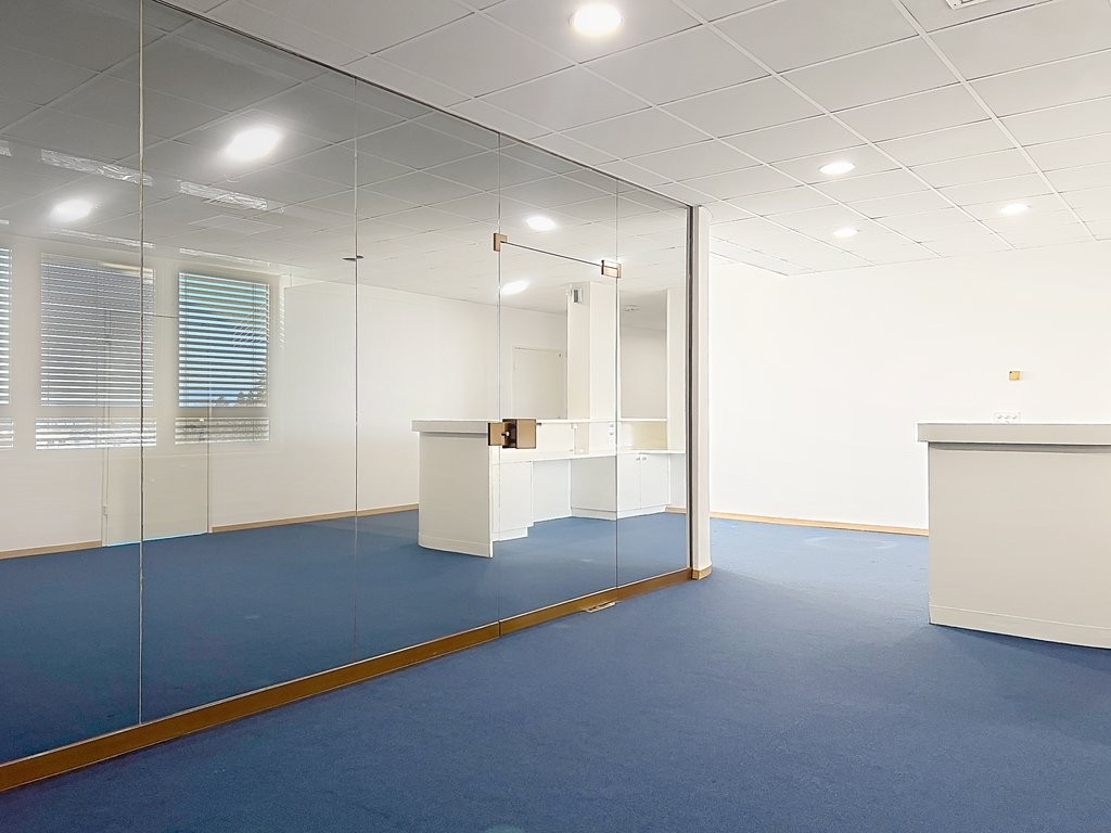 313m² office, photo 3 of 7