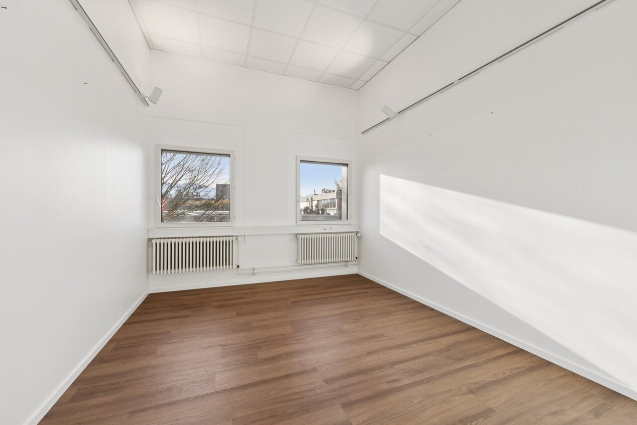 562m² commercial, photo 5 of 6