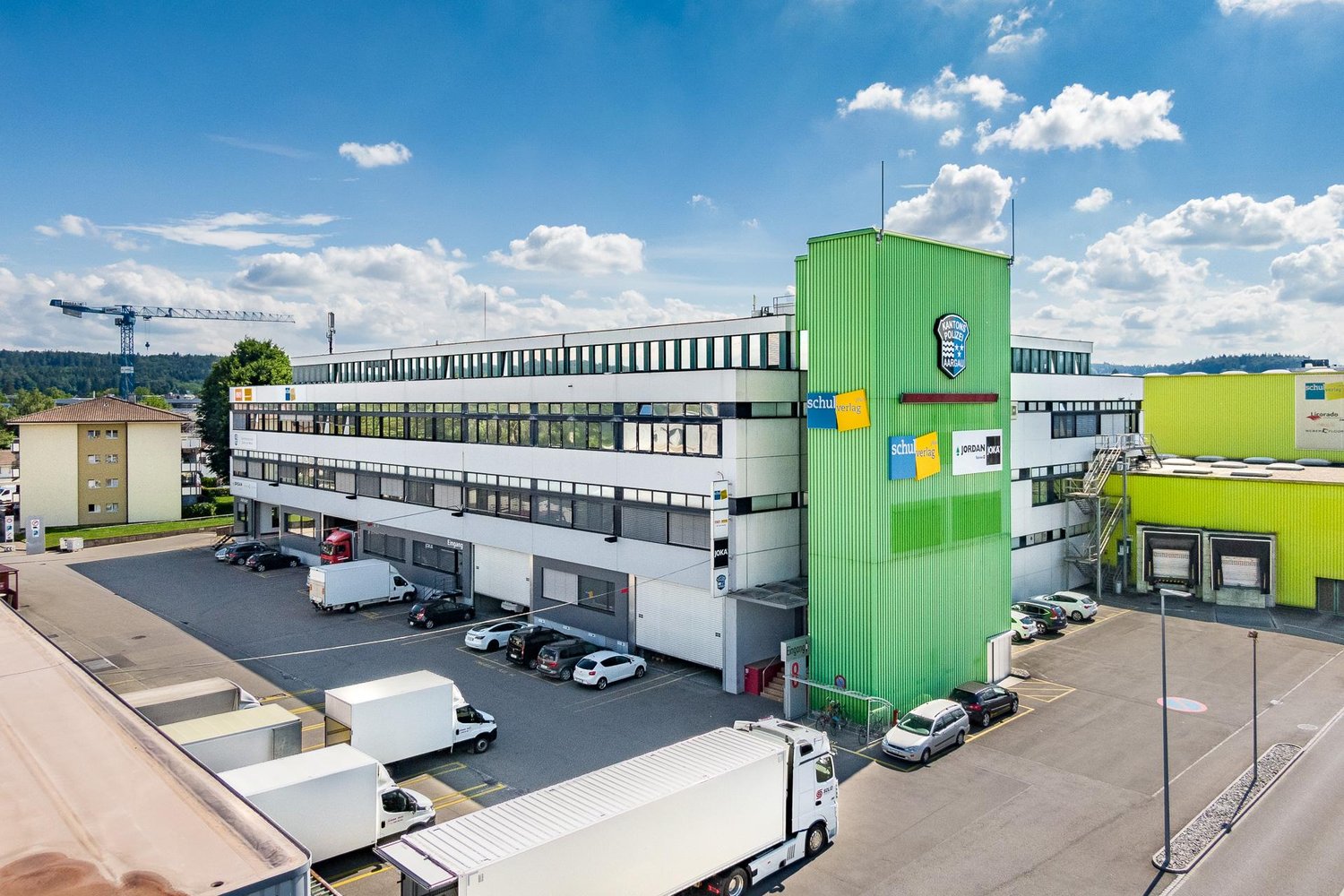 134m² office, photo 1 of 8