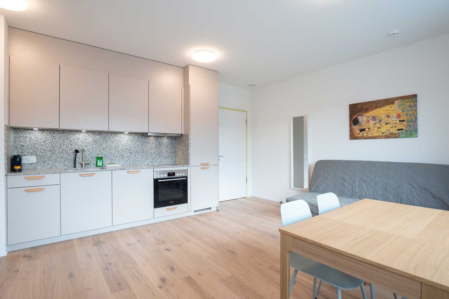 2 rooms furnished flat, photo 1 of 10