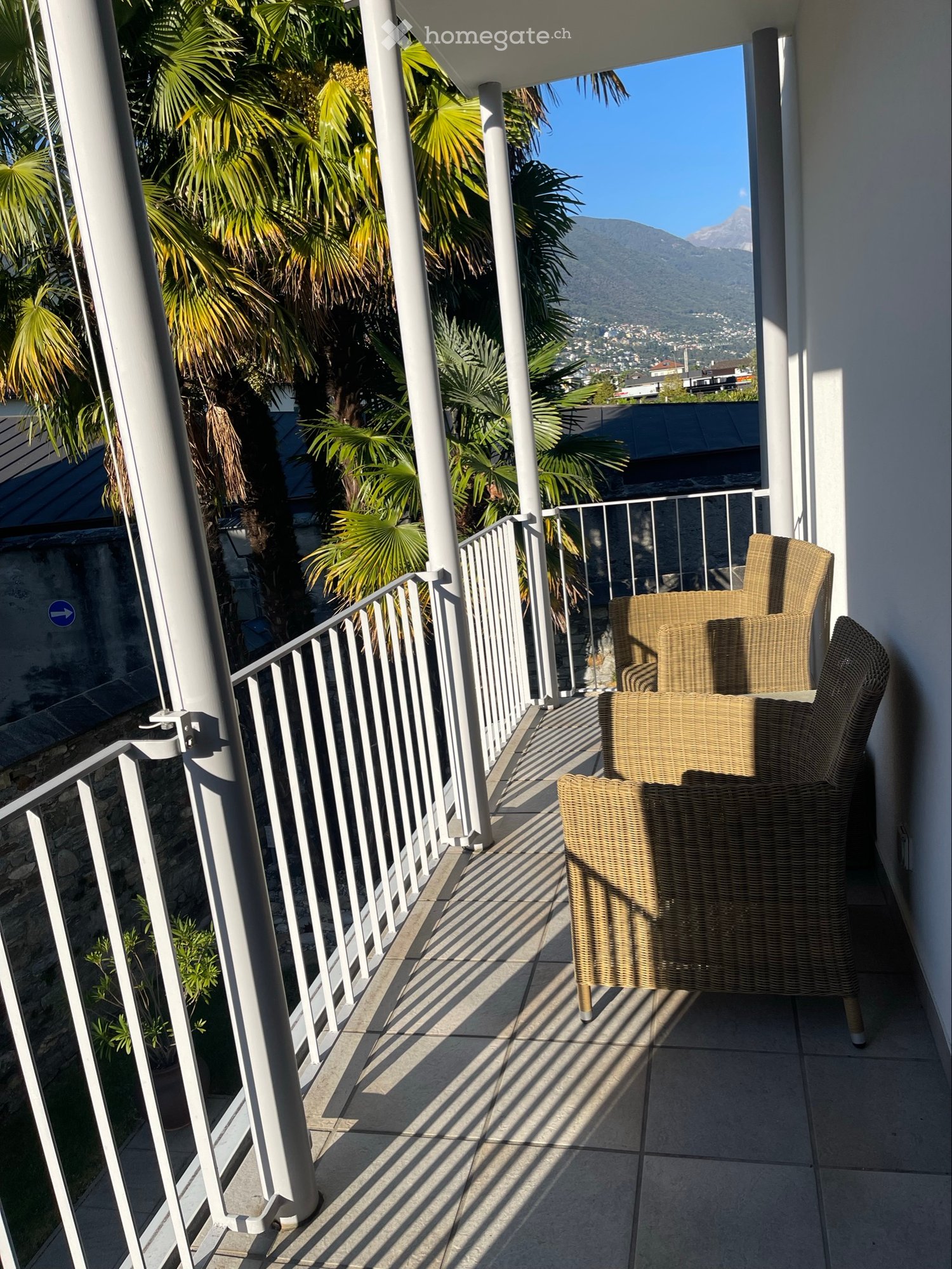Ascona Old Town 2.5-room apartment with terrace, photo 3 of 5