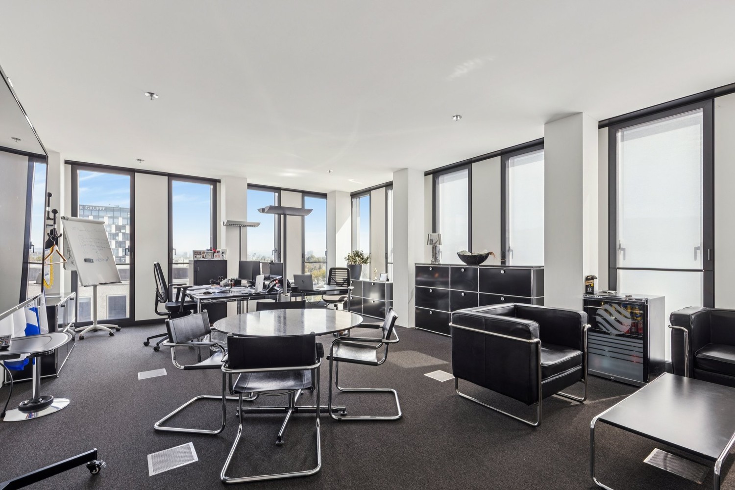 649m² office, photo 10 of 10