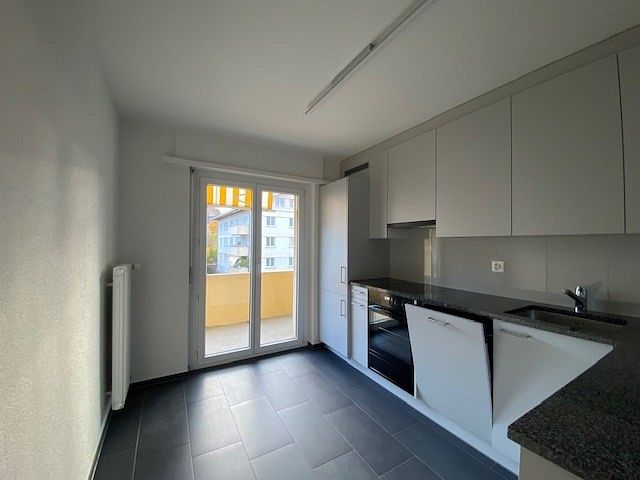 4 rooms apartment, photo 1 of 9
