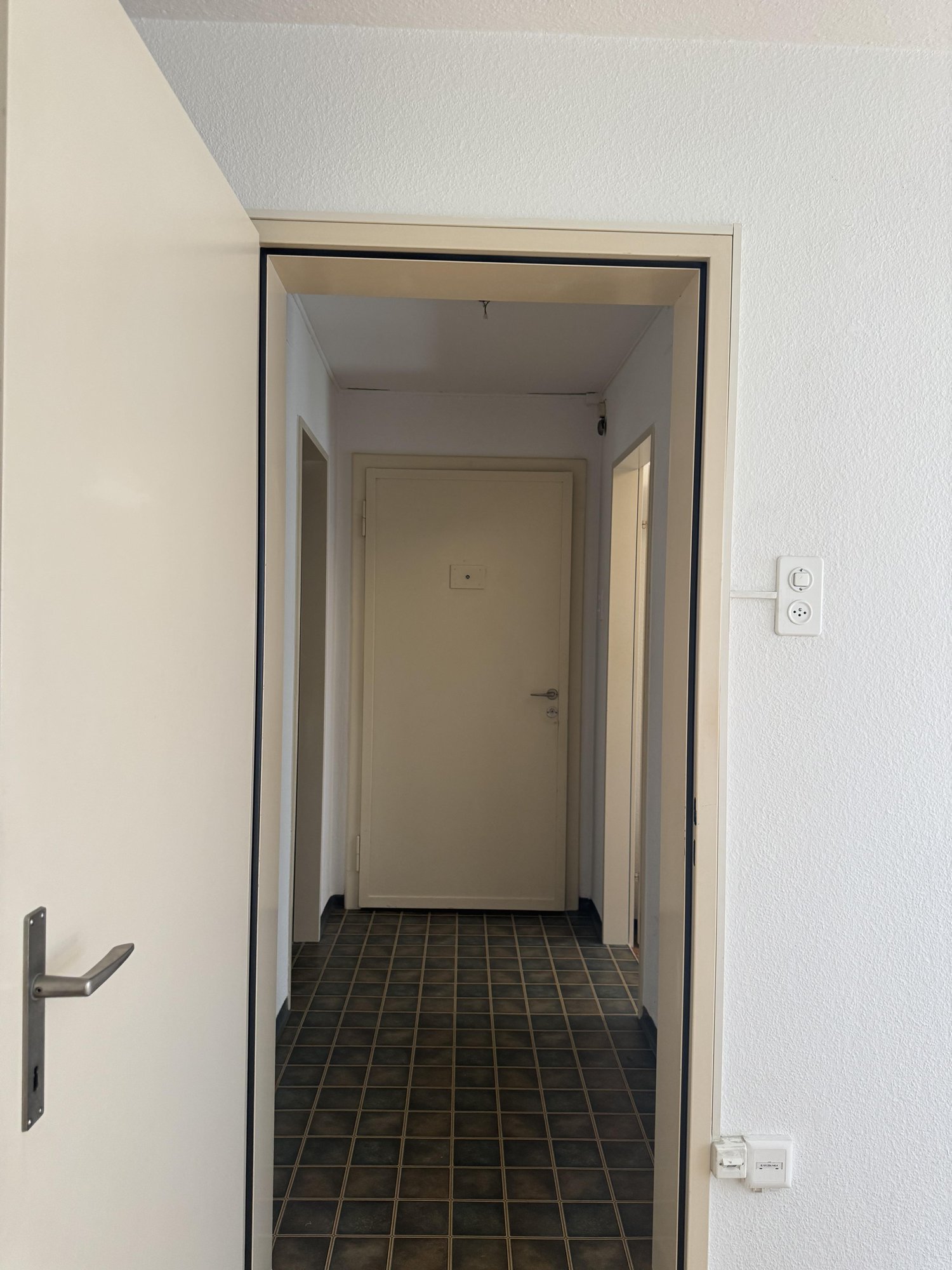 2 rooms apartment, photo 1 of 7