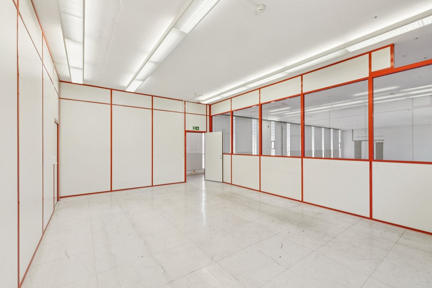 266m² office, photo 6 of 9