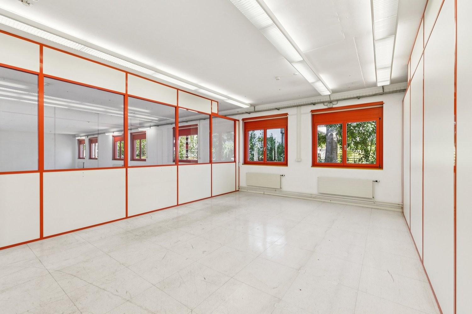 266m² office, photo 5 of 9