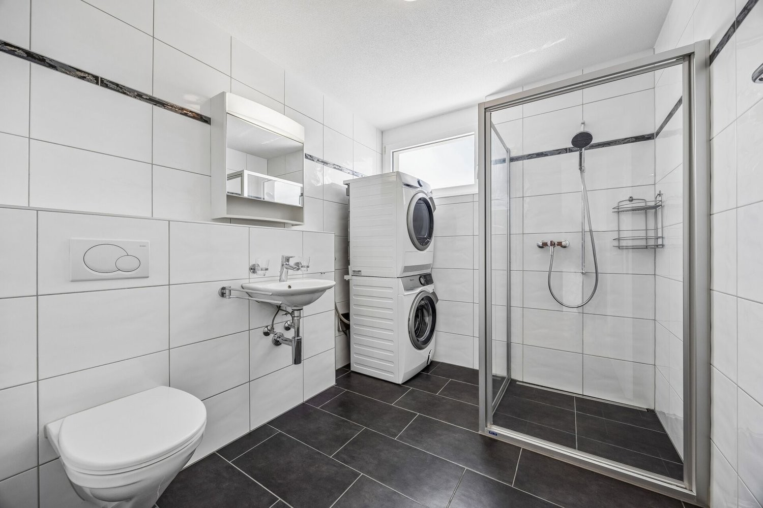 Multi family house, photo 9 of 10