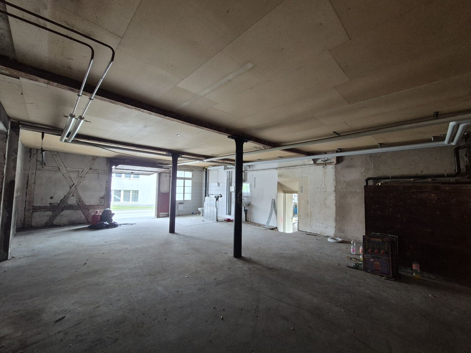 136m² commercial, photo 4 of 4