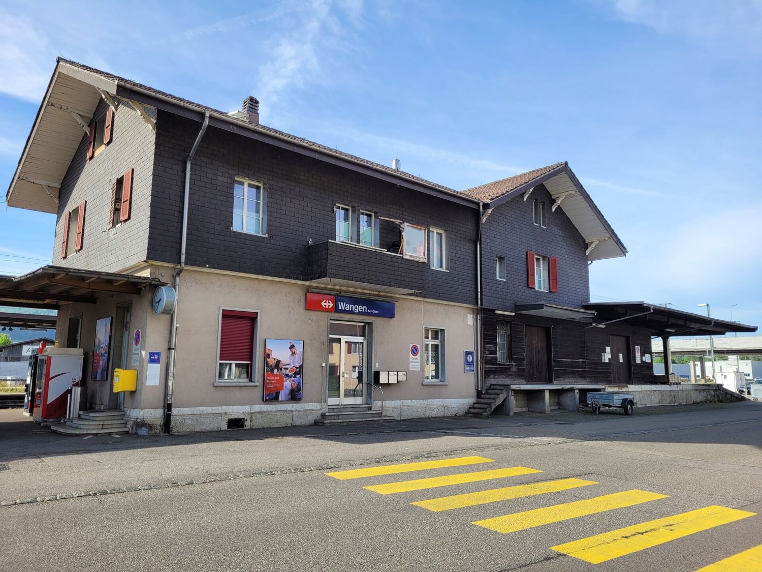 136m² commercial, photo 2 of 4