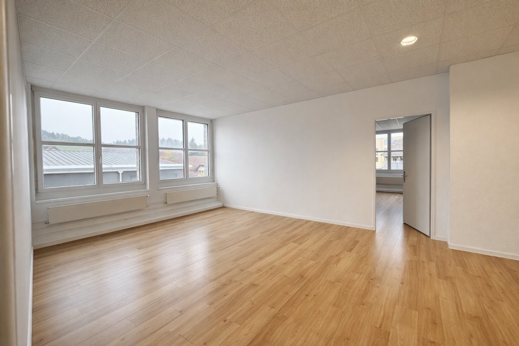 164m² commercial