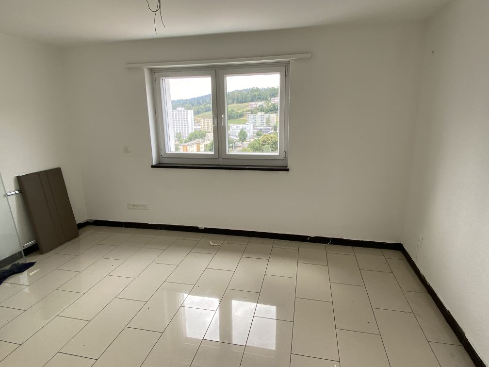 4 rooms apartment, photo 6 of 10