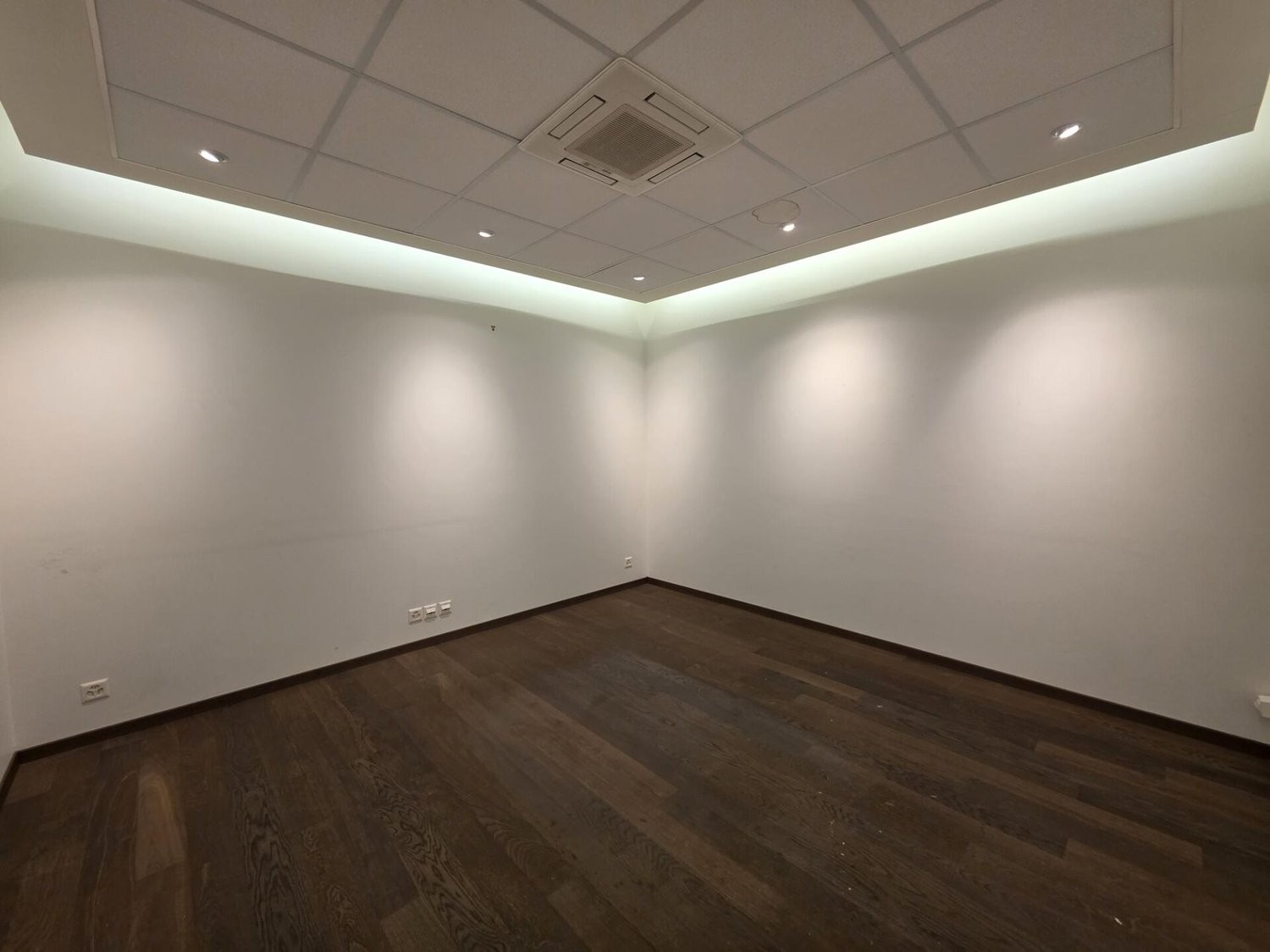 110m² office, photo 6 of 10