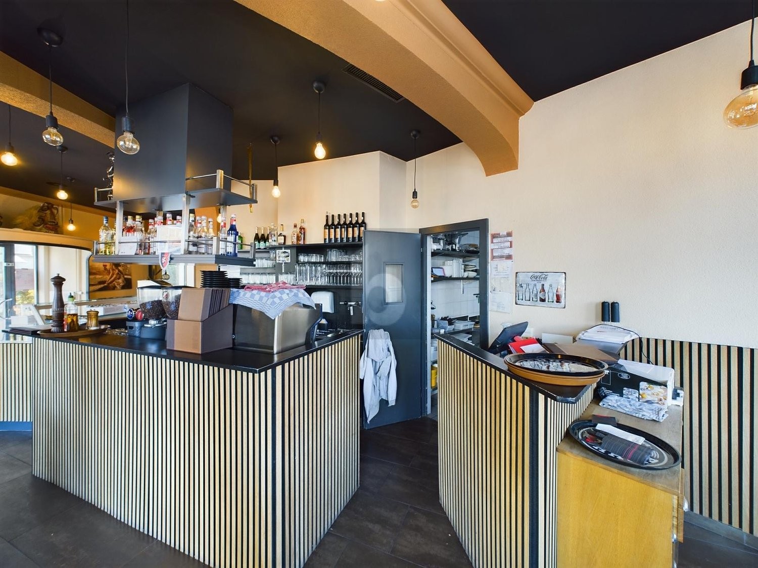 Restaurant, photo 4 of 4