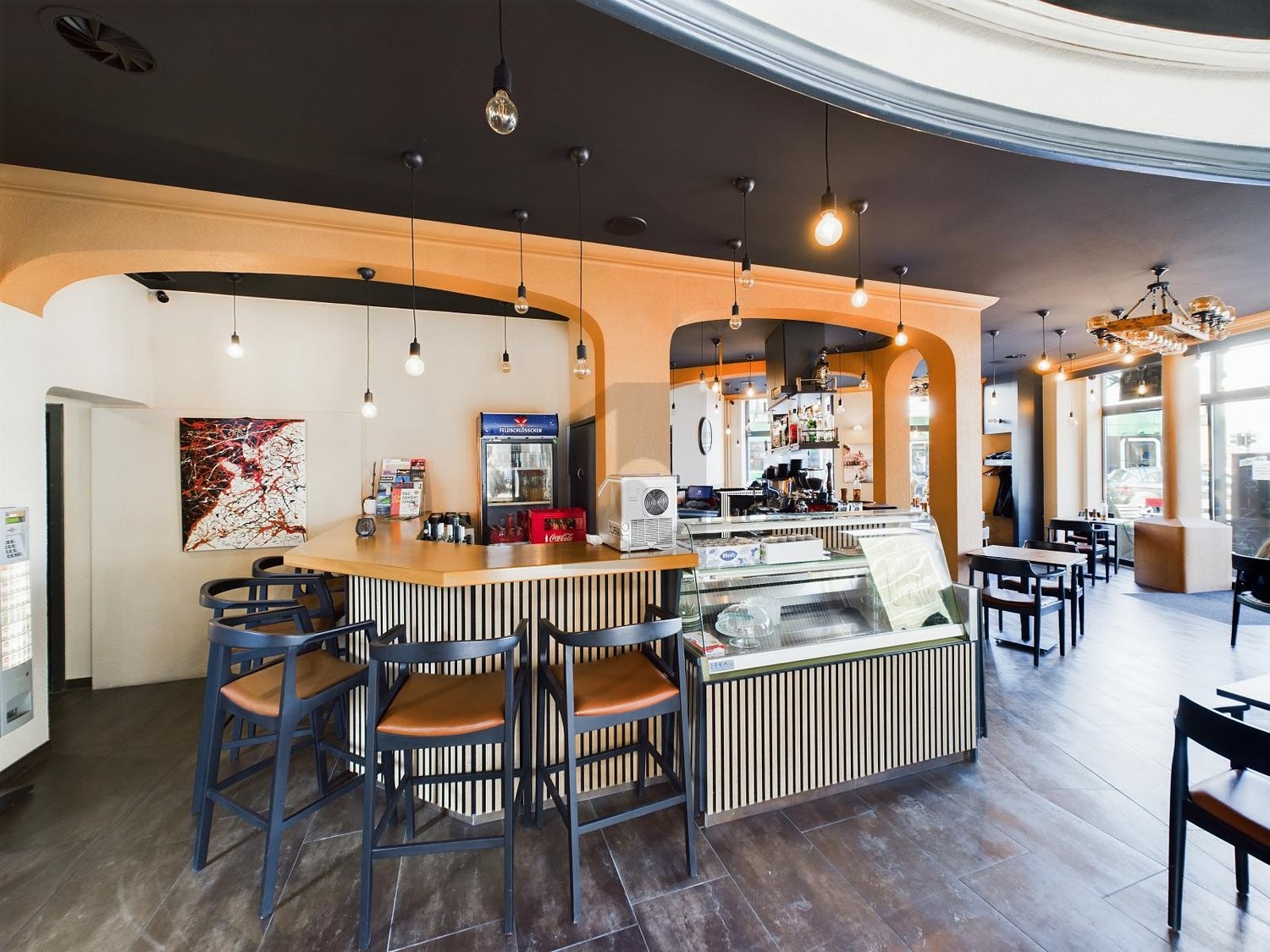 Restaurant, photo 3 of 4