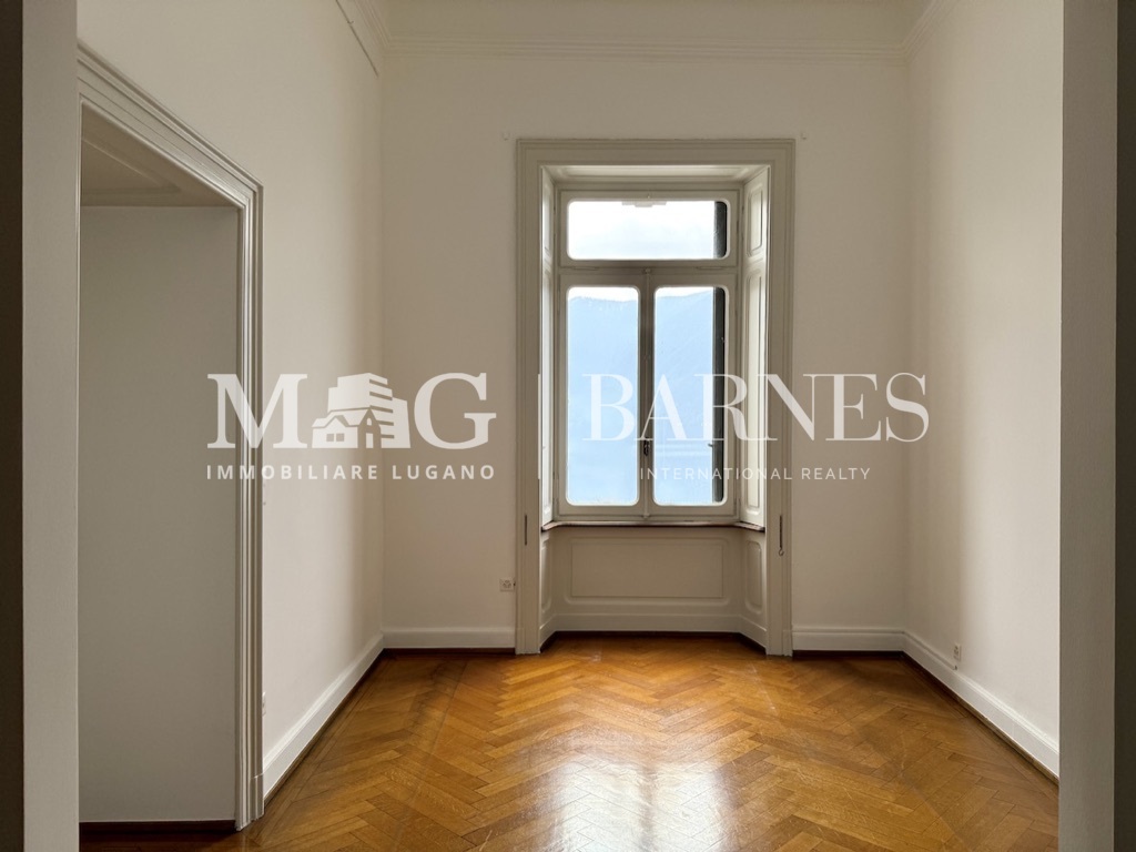 200m² office, photo 7 of 8