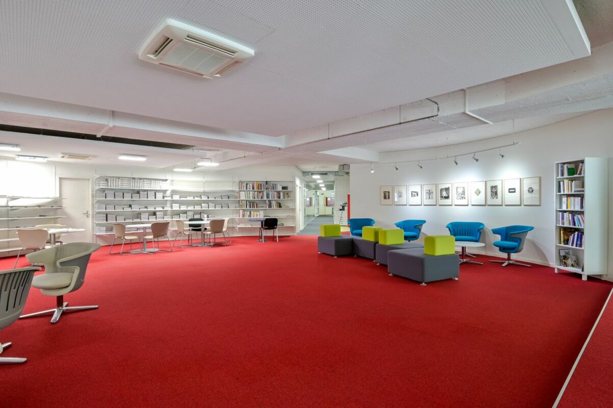 550m² office, photo 4 of 10