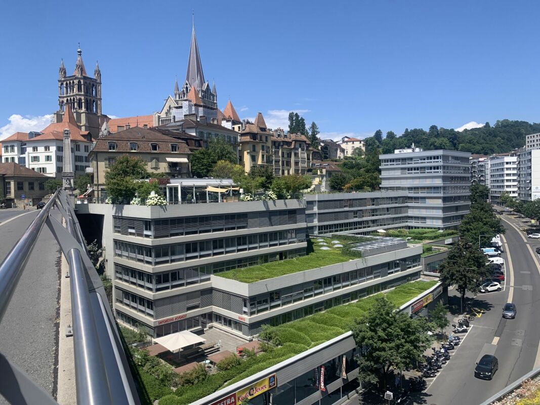 550m² office, photo 1 of 10