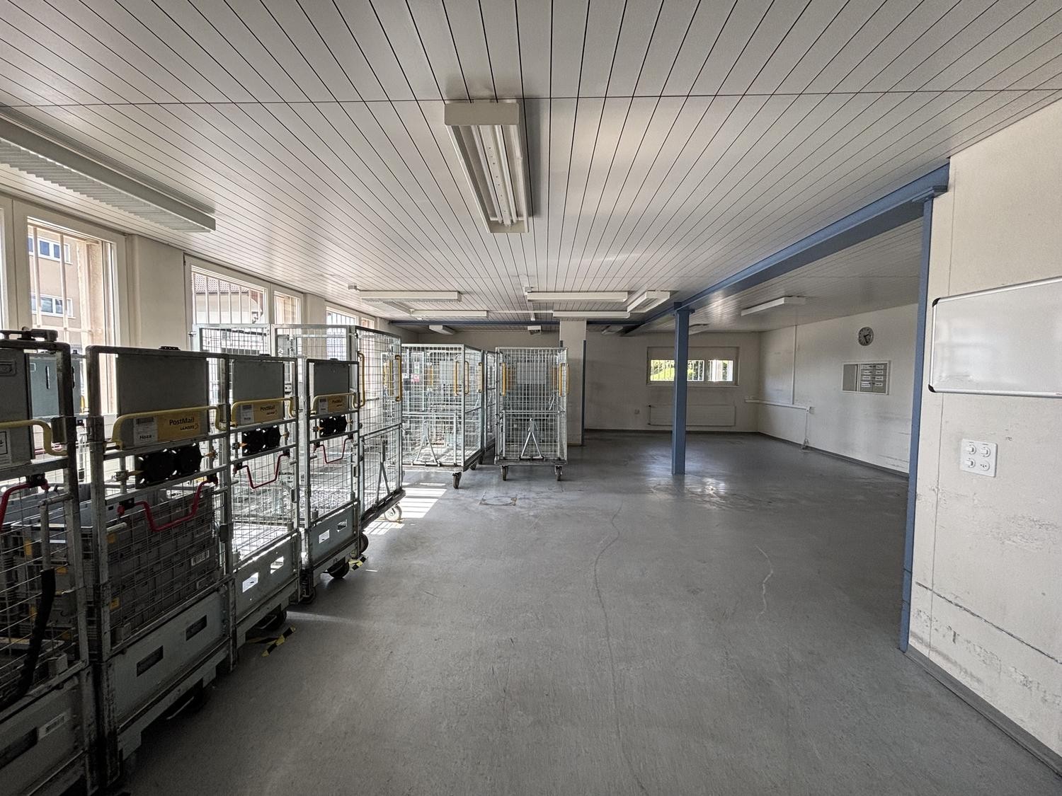 298m² commercial
