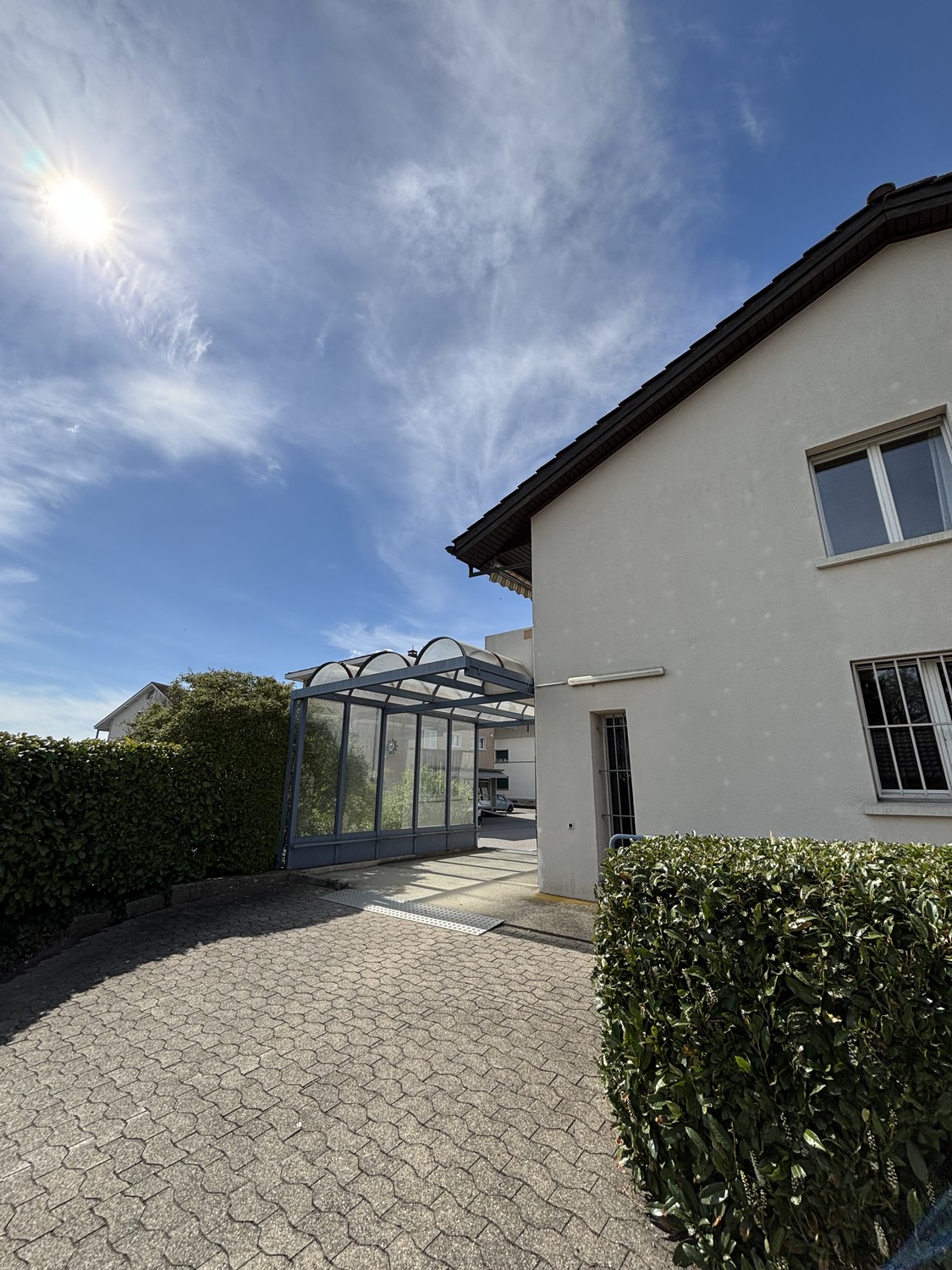 298m² commercial