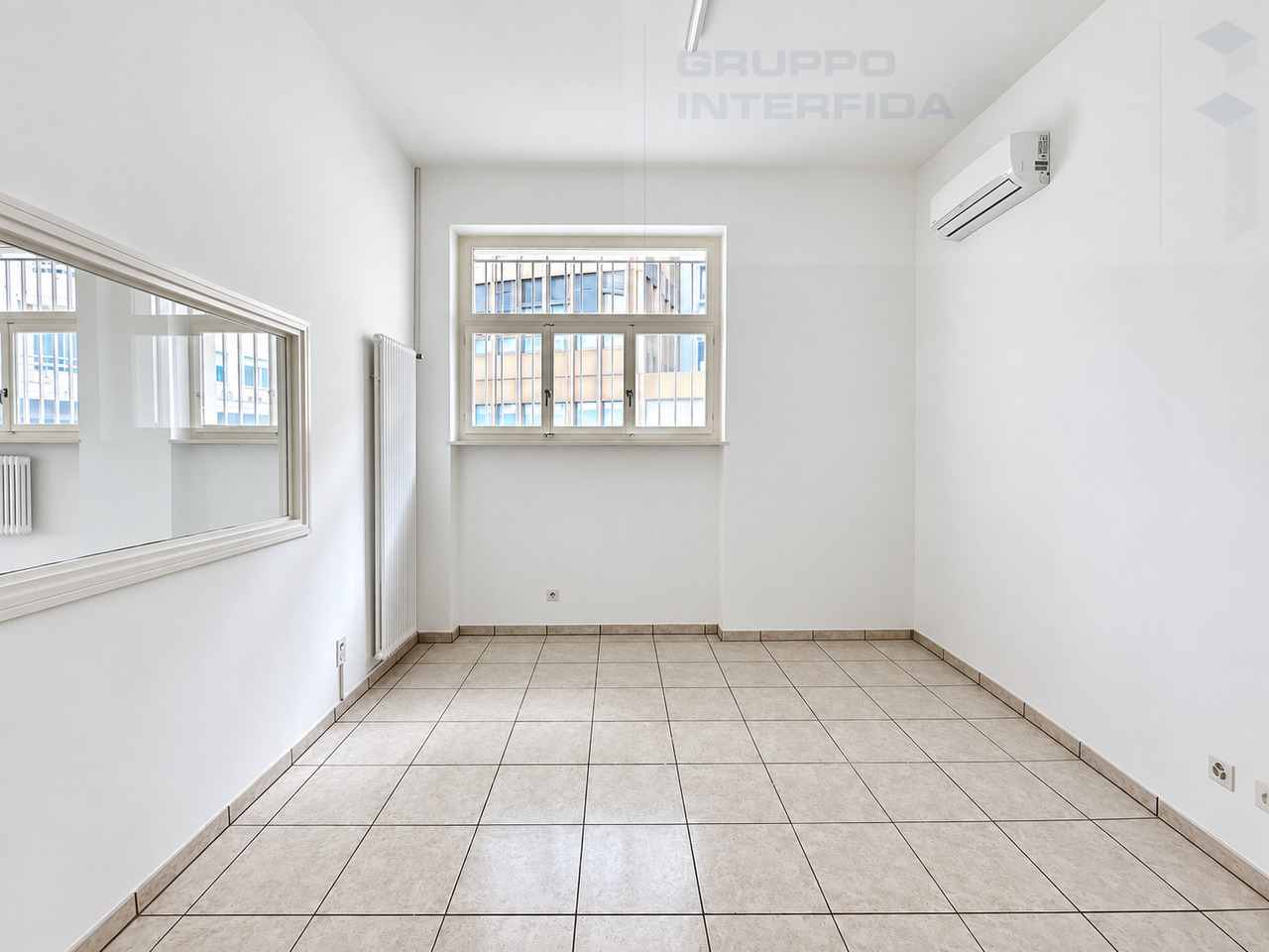 90m² shop, photo 5 of 5