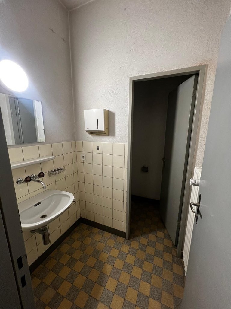 133m² shop, photo 10 of 10