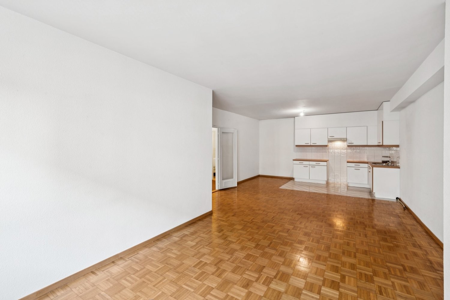 3 rooms apartment, photo 3 of 6